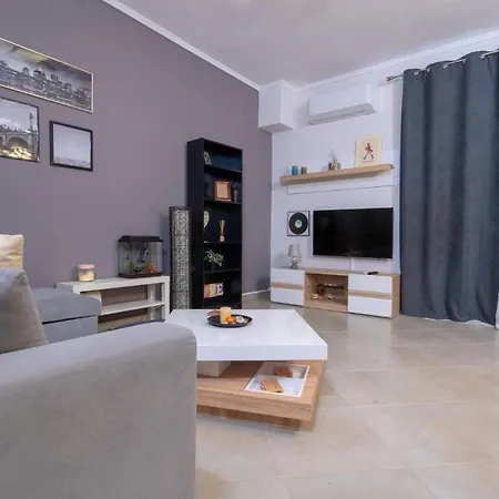 Διαμέρισμα Beautiful & Modern In Θεσσαλονίκη